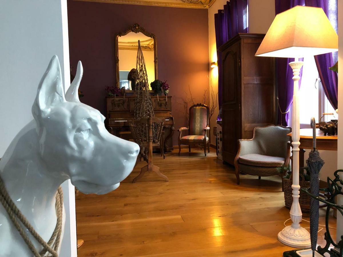 ホテル Le Carre Des Arts Le Cateau-Cambresis エクステリア 写真